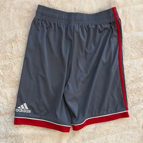 Adidas Gray and Red kids Shorts size youth large - Picture 7 of 8